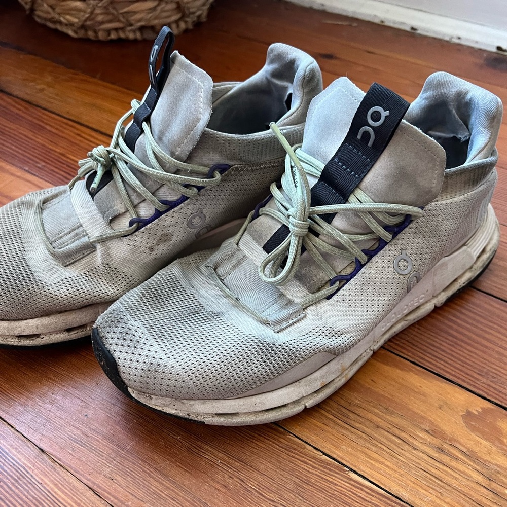 Oncloud Cloudnova sneakers well worn